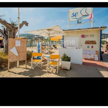 Hotel Silvana Beach Rimini Exterior foto